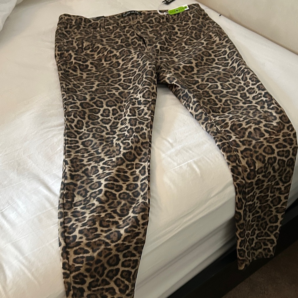 Design Lab Lord & Taylor Leopard Skinny Jeans